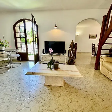 Holiday home Maison En Provence Avec Piscine *